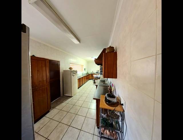 4 BEDROOM HOUSE FOR SALE IN NORKEM PARK